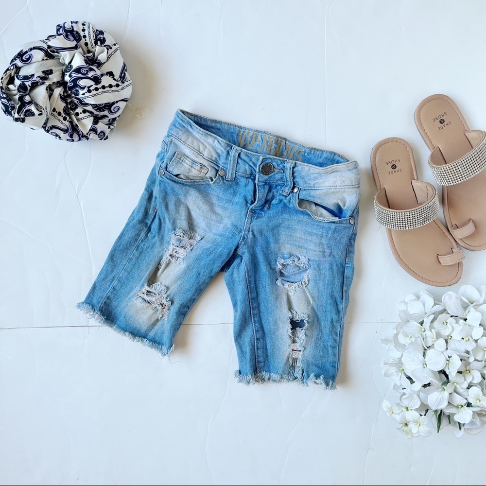 VIP Jean Shorts‎ Distressed Look